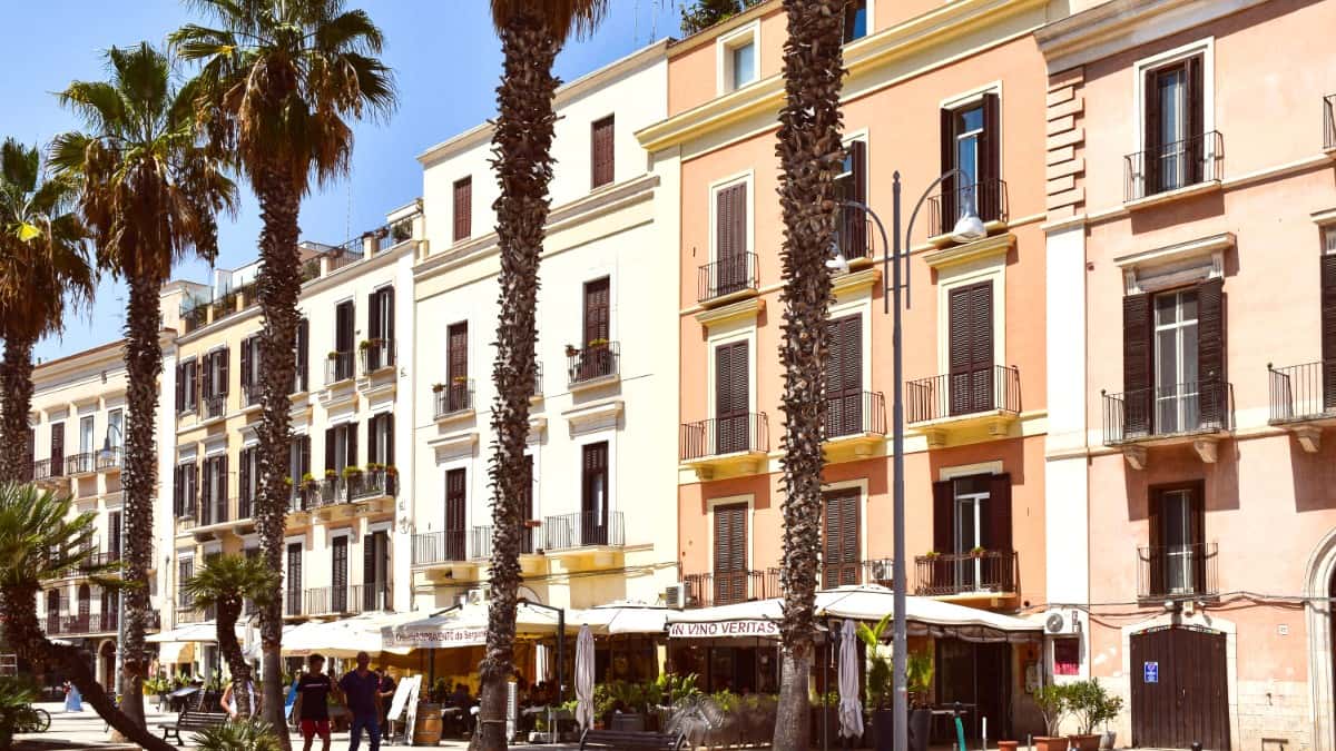 Bari Travel Guide Overview