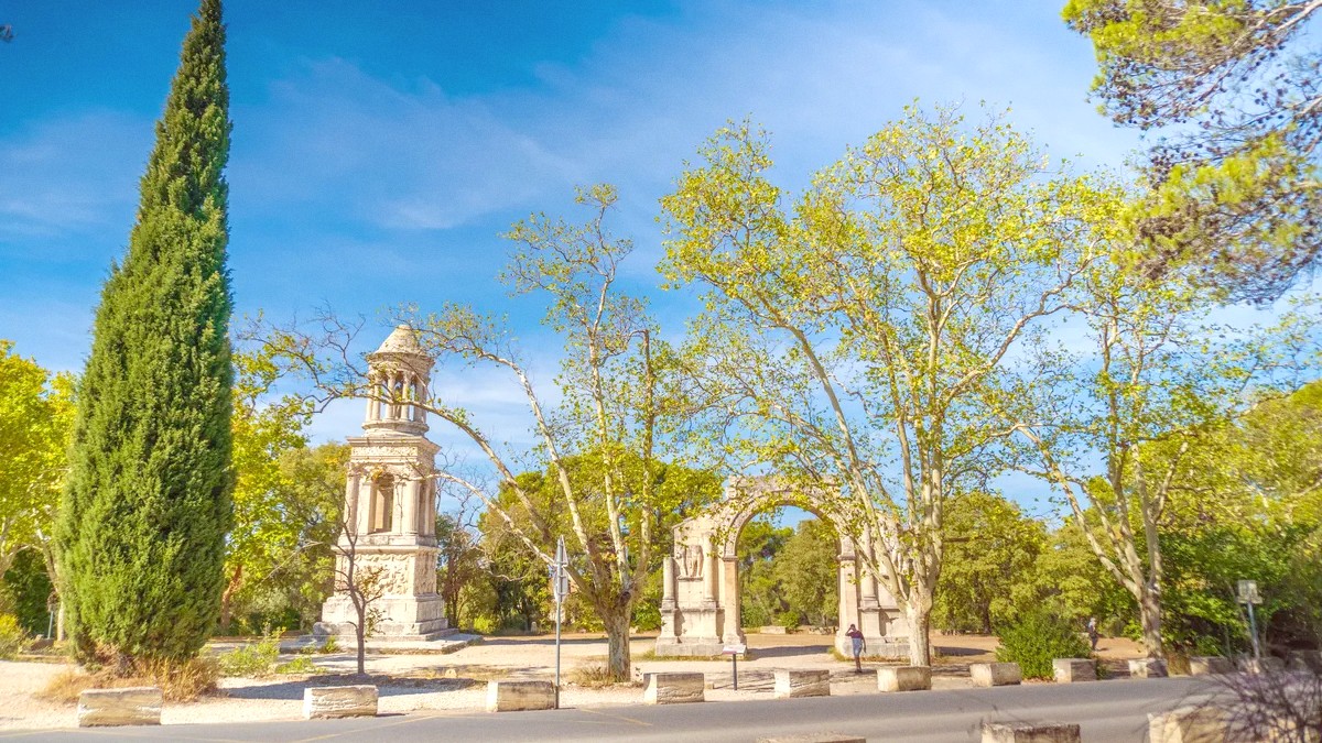 Arles